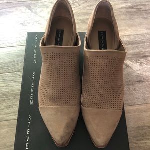 Steve Madden booties